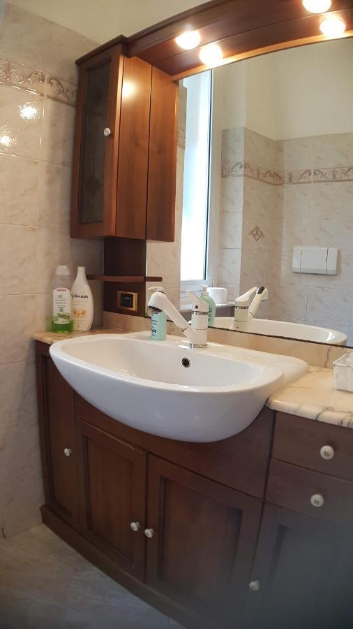Apartament La Casa Di Bonnie & Clyde Genua Zewnętrze zdjęcie